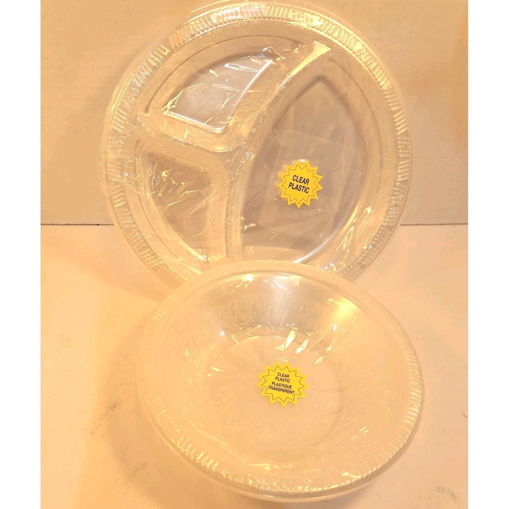 Set of Disposable Clear Plastic Sectioned Dinner Plates (x7) and Bowls (x6)